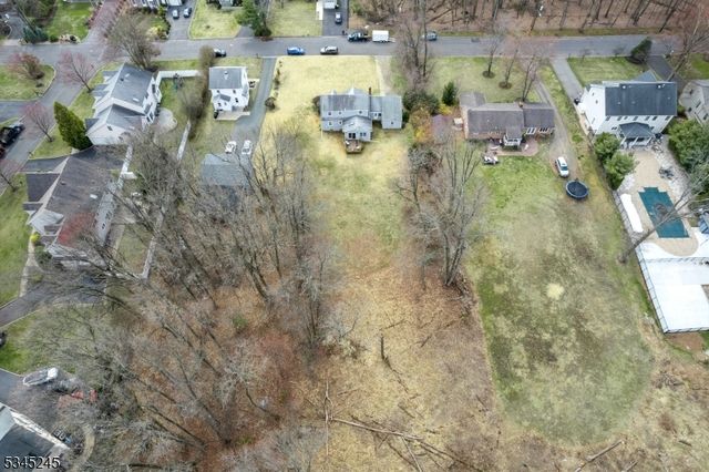 1535 Frank St, Scotch Plains Twp., NJ 07076