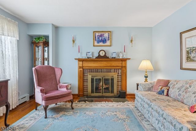 1535 Frank St, Scotch Plains Twp., NJ 07076