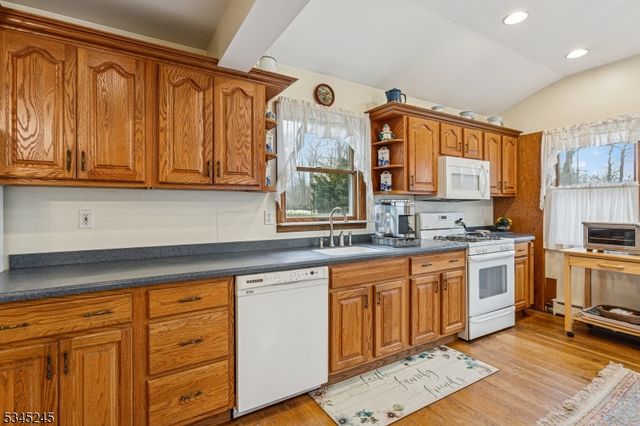 1535 Frank St, Scotch Plains Twp., NJ 07076