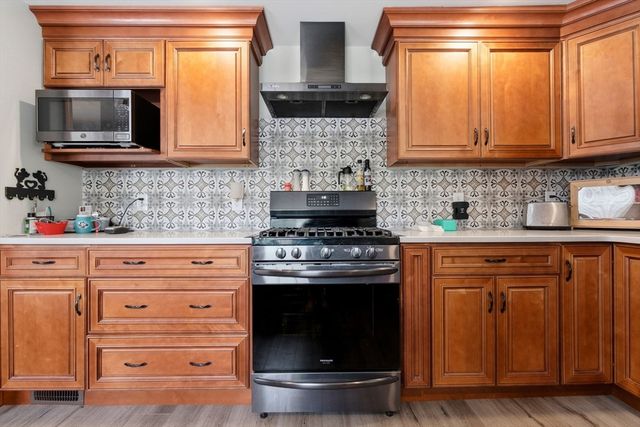 42 B St, Lynn, MA 01905