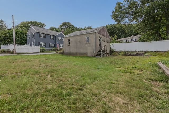 42 B St, Lynn, MA 01905