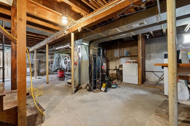 42 B St, Lynn, MA 01905
