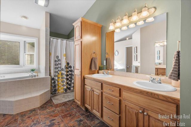 840 Glenwood Avenue, Muskegon, MI 49445