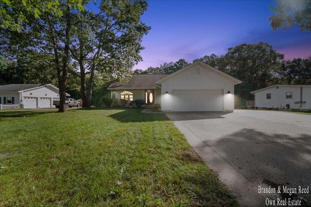 840 Glenwood Avenue, Muskegon, MI 49445