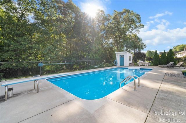 840 Glenwood Avenue, Muskegon, MI 49445