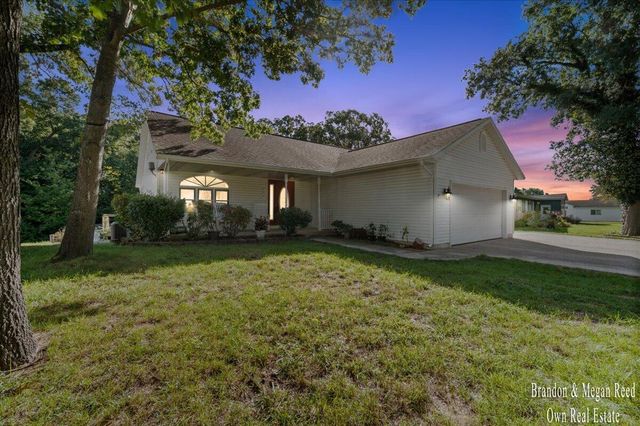 840 Glenwood Avenue, Muskegon, MI 49445