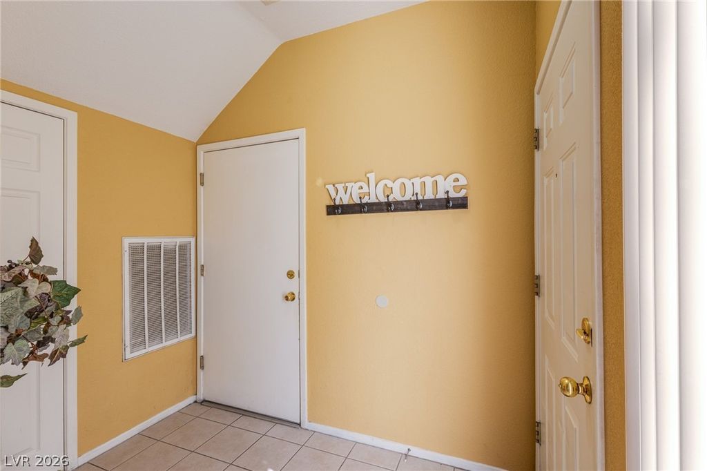 9346 Horizon Vista Lane, Las Vegas, NV 89117 — photo 4