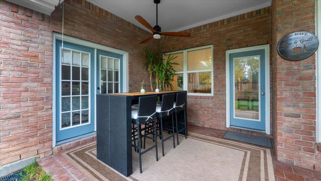 7406 Stonebridge Creek Lane, Humble, TX 77396