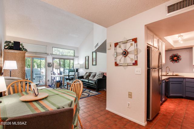 3109 E Corte De La Raqueta, Tucson, AZ 85716