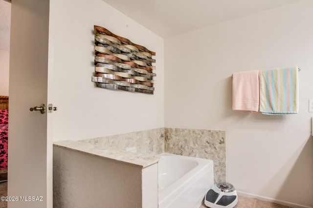 3109 E Corte De La Raqueta, Tucson, AZ 85716