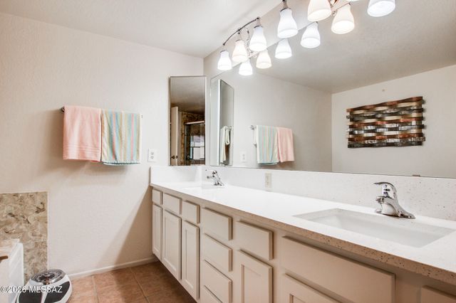 3109 E Corte De La Raqueta, Tucson, AZ 85716