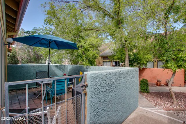3109 E Corte De La Raqueta, Tucson, AZ 85716