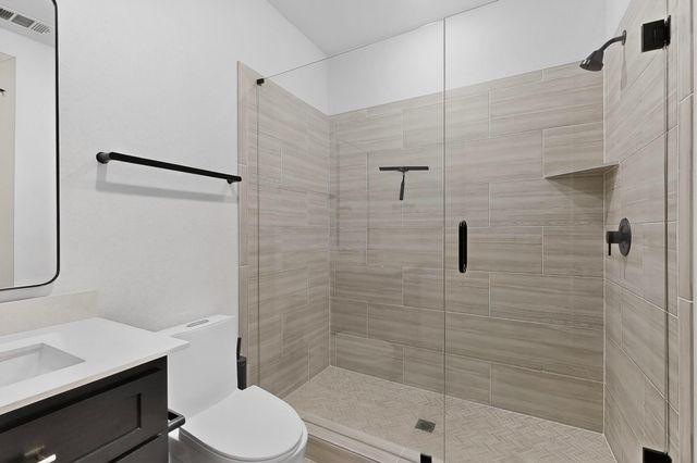 2557 Carmelita Street, Dallas, TX 75212