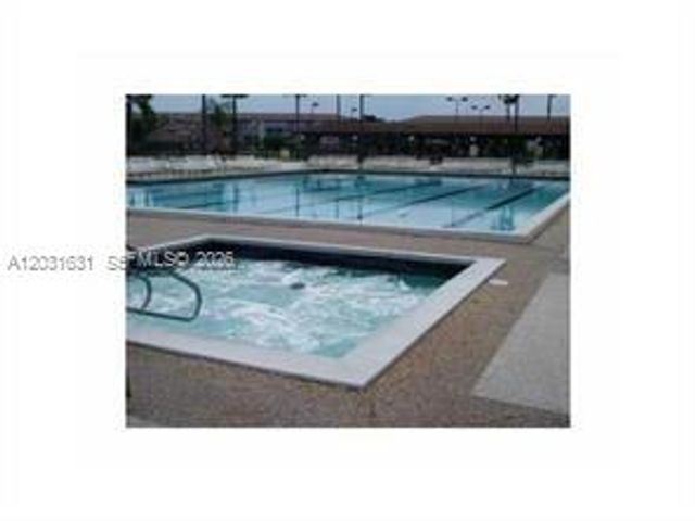100 SW 132nd Way 307K, Pembroke Pines, FL 33027