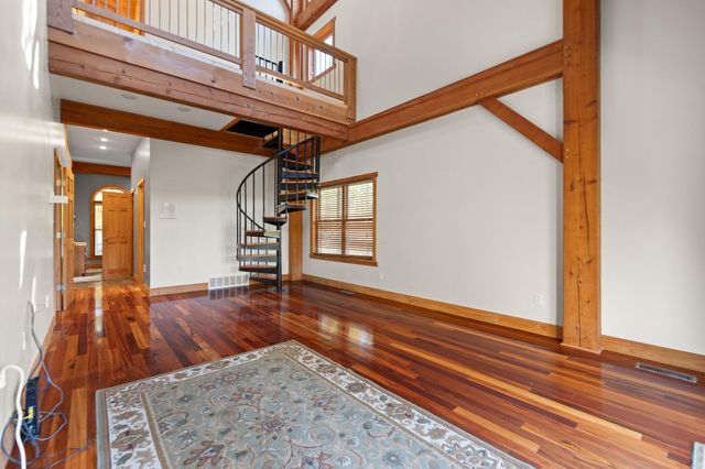 270 Wondering Woods Drive, Somerset, KY 42503