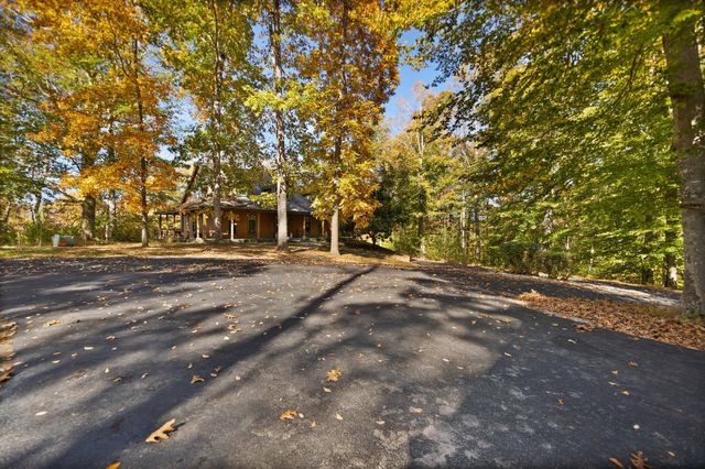 270 Wondering Woods Drive, Somerset, KY 42503