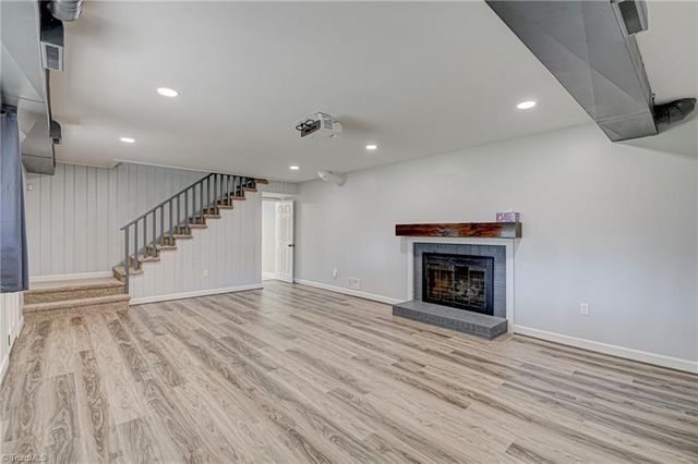 3096 Kinnamon Road, Winston-salem, NC 27104