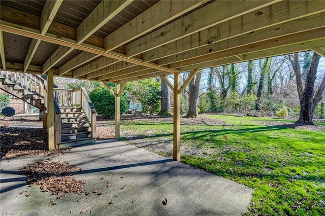 3096 Kinnamon Road, Winston-salem, NC 27104