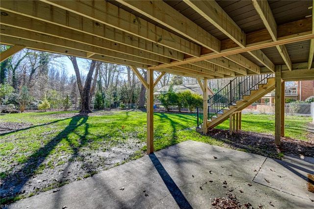 3096 Kinnamon Road, Winston-salem, NC 27104