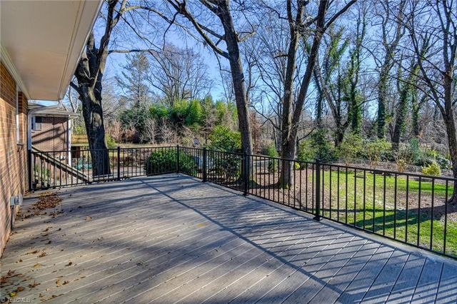 3096 Kinnamon Road, Winston-salem, NC 27104