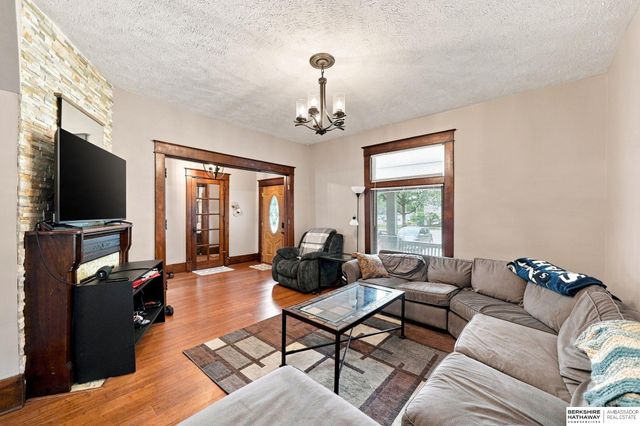 1525 A Street, Lincoln, NE 68502
