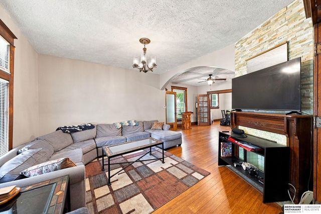 1525 A Street, Lincoln, NE 68502