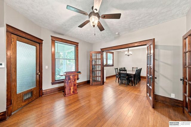 1525 A Street, Lincoln, NE 68502