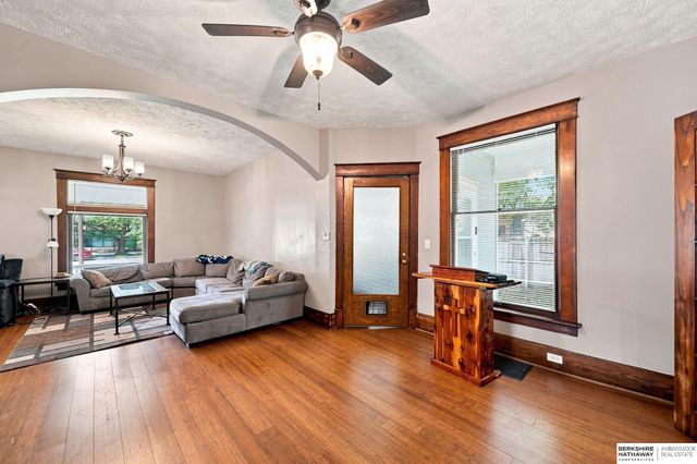 1525 A Street, Lincoln, NE 68502