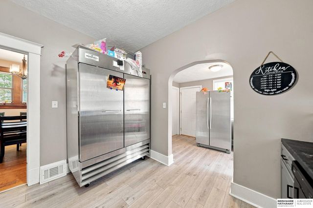 1525 A Street, Lincoln, NE 68502