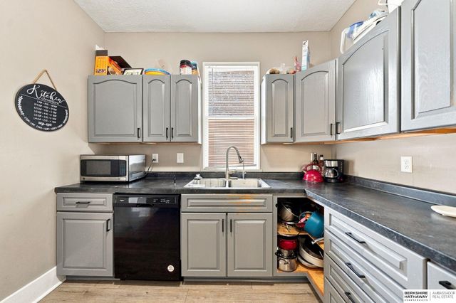 1525 A Street, Lincoln, NE 68502