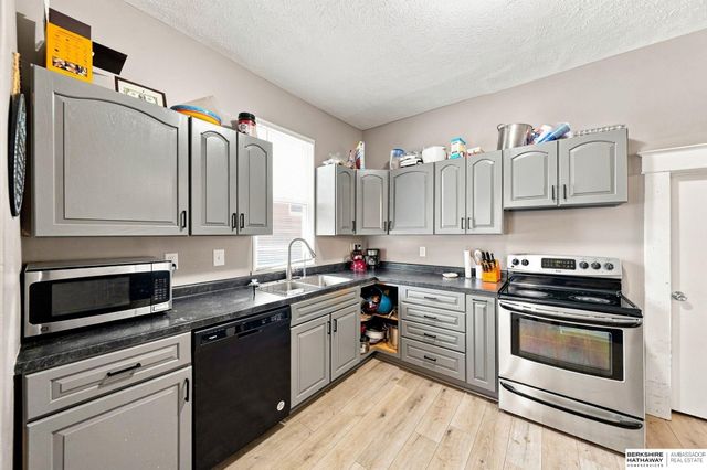 1525 A Street, Lincoln, NE 68502