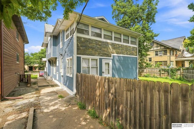 1525 A Street, Lincoln, NE 68502