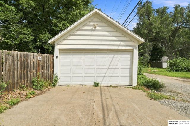 1525 A Street, Lincoln, NE 68502