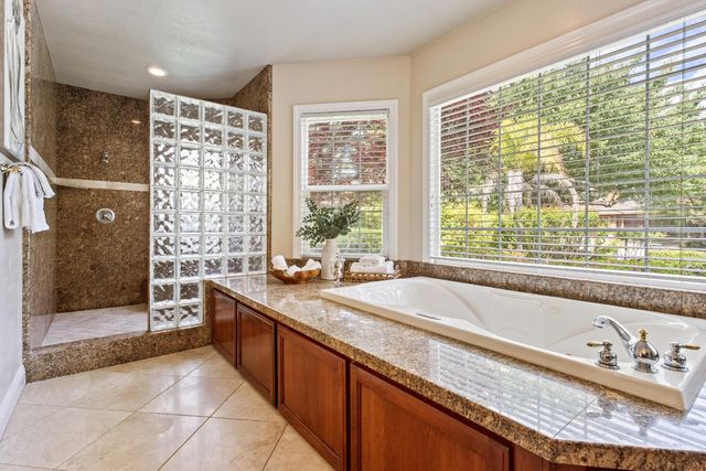 9003 Cedar Ridge Dr, Granite Bay, CA 95746