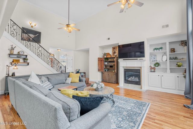 3847 Woodcrest Drive, Olive Branch, MS 38654