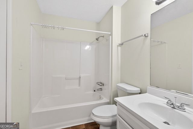 126 Doe Run Drive, Sharpsburg, GA 30277