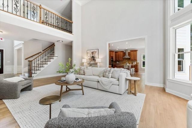 10420 Sugar Crest Avenue, Johns Creek, GA 30097