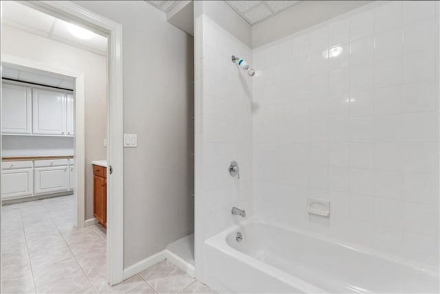 10420 Sugar Crest Avenue, Johns Creek, GA 30097