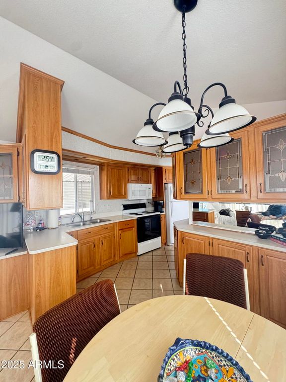 1448 S ZUNI --, Apache Junction, AZ 85119 — photo 3
