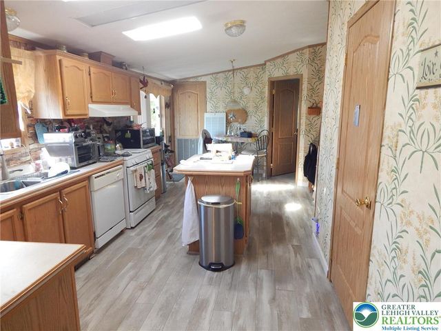 4237 Independence Lane, Lehigh Twp, PA 18088