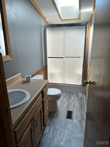 852 Us Rt 11, Hastings, NY 13036