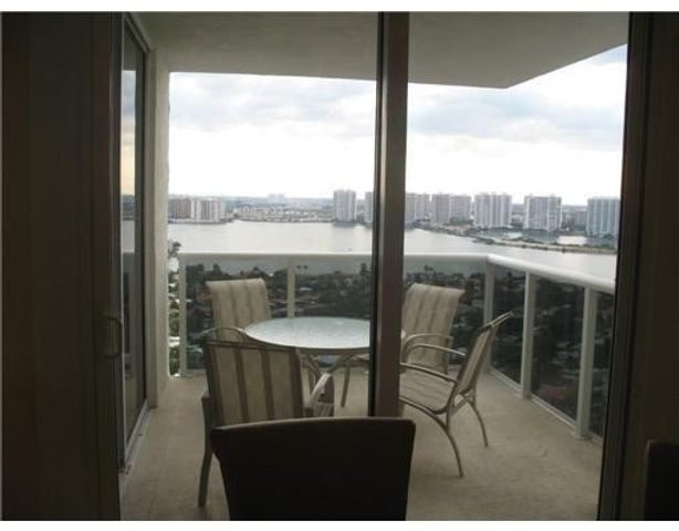 19111 Collins Avenue 2807, Sunny Isles Beach, FL 33160