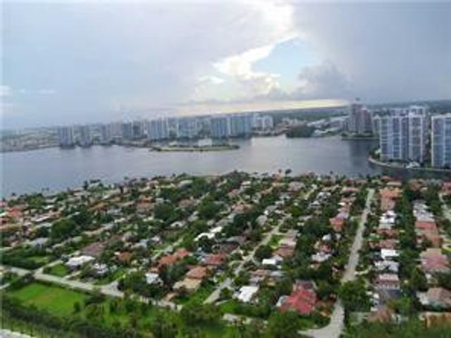 19111 Collins Avenue 2807, Sunny Isles Beach, FL 33160
