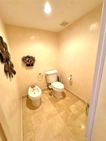19111 Collins Avenue 2807, Sunny Isles Beach, FL 33160