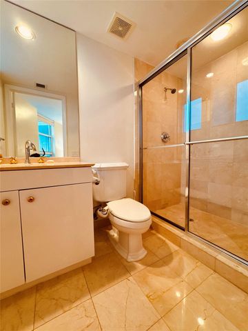 19111 Collins Avenue 2807, Sunny Isles Beach, FL 33160