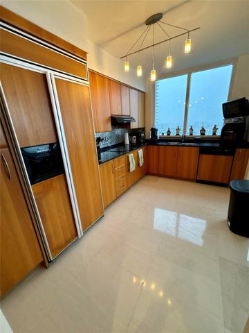 19111 Collins Avenue 2807, Sunny Isles Beach, FL 33160