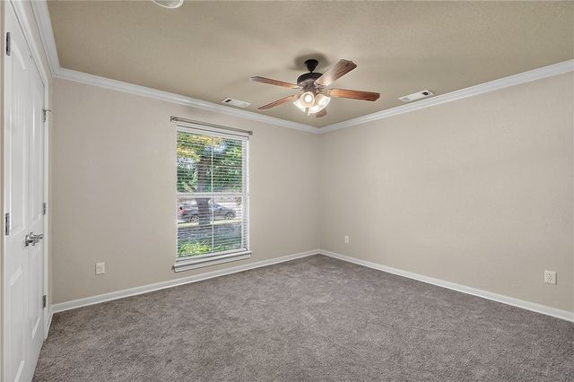 2555 N Trafalger Drive, Fayetteville, AR 72704