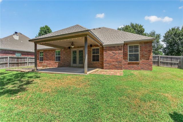 2555 N Trafalger Drive, Fayetteville, AR 72704
