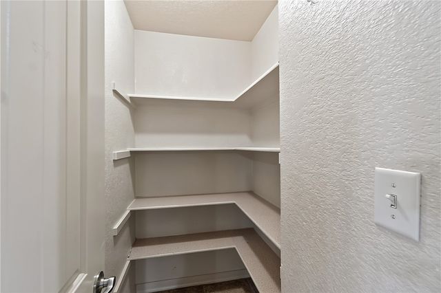 2555 N Trafalger Drive, Fayetteville, AR 72704