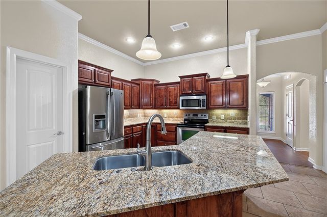 2555 N Trafalger Drive, Fayetteville, AR 72704